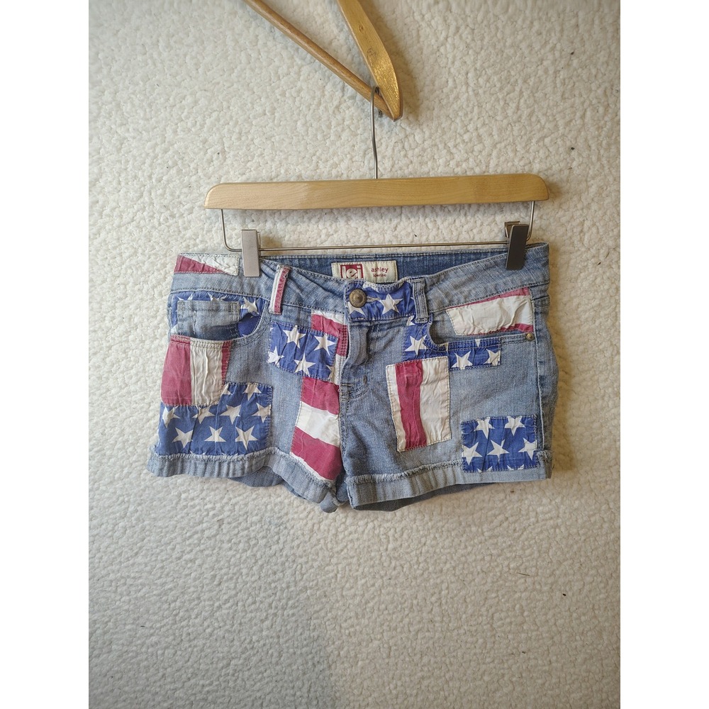 LEI Ashley Low Rise Denim Shorts Americana Flag Patchwork Light Wash Size 11